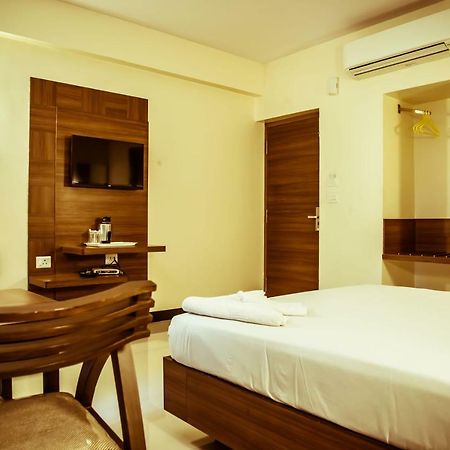 Hotel The Pioneer Višákhapatnam Exteriér fotografie