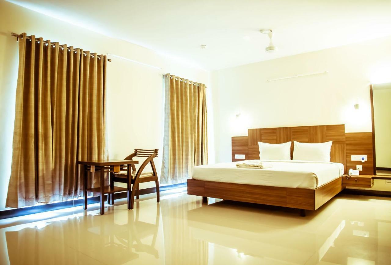Hotel The Pioneer Višákhapatnam Exteriér fotografie